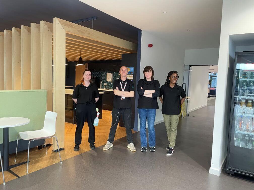 Office Cleaners SE Commercial Office Cleaning Team in Glasgow